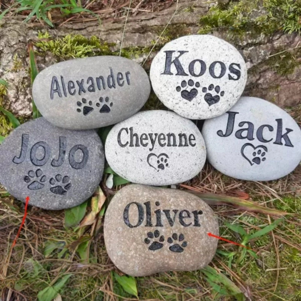Engravable Memorial Pebble Stone, Personalized Pet Grave Marker for Garden, Custom Engraved River Rock for Cat Dog Loss Gift, Sympathy Keepsake (5 Sizes)
